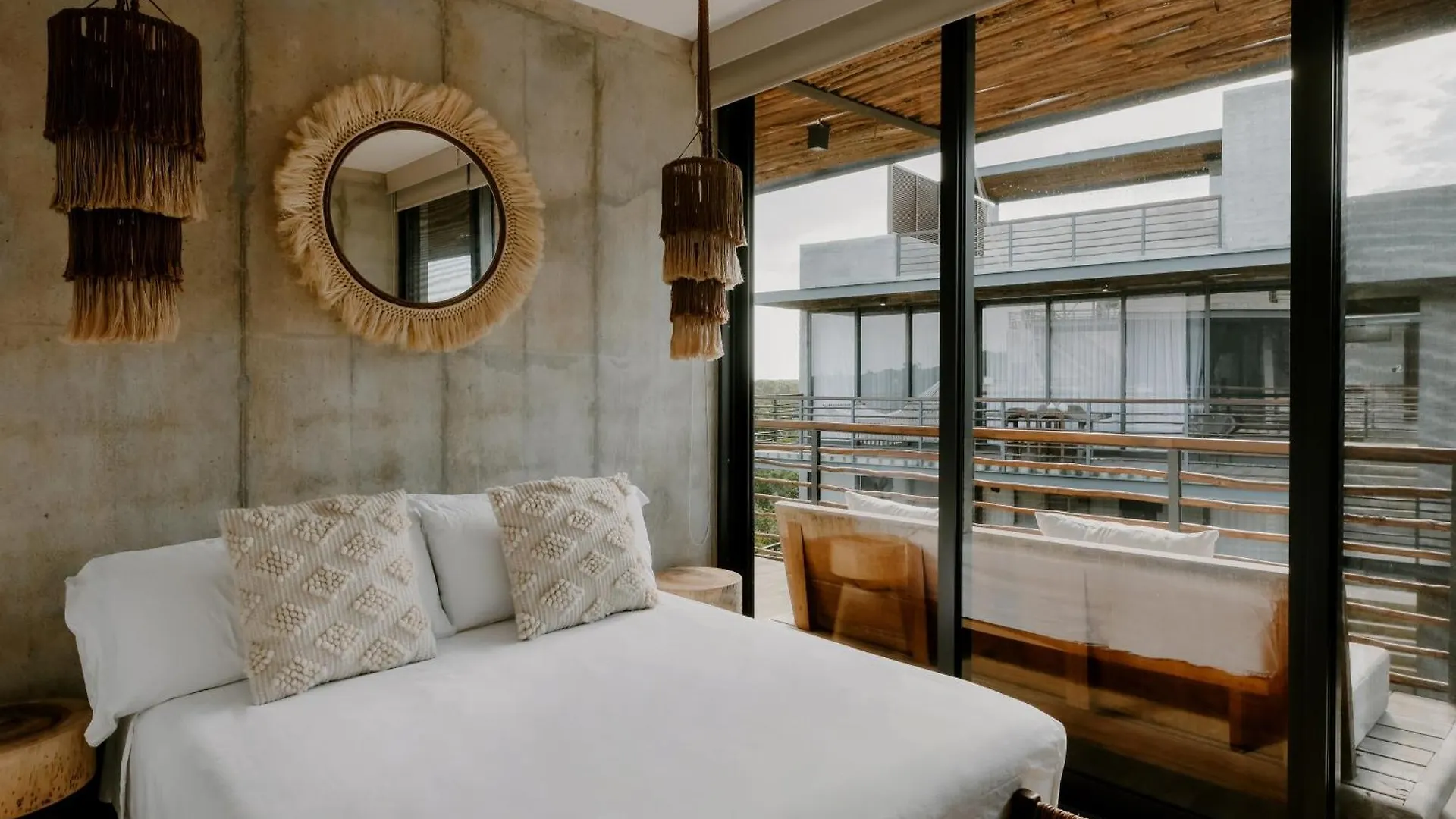 Luxe 3Br Ph Cenote, Sauna, Gym & Pool Included Tulum Apartment